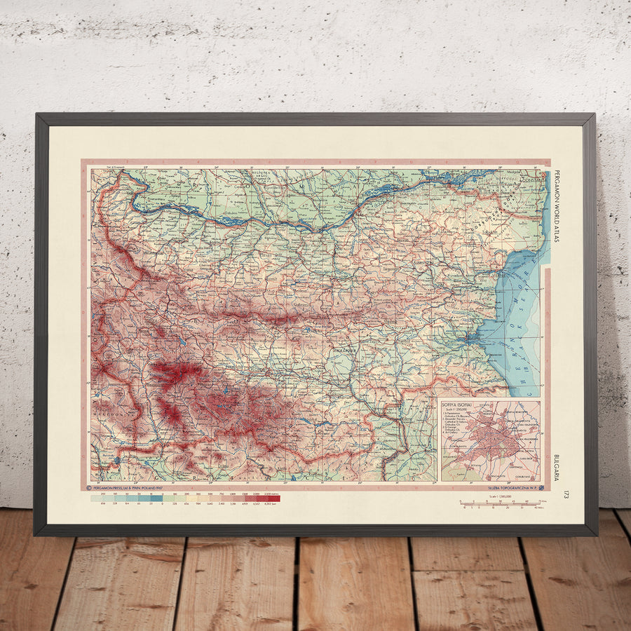 Vecchia mappa della Bulgaria, 1967: Sofia, rappresentazione politica e fisica dettagliata, montagne, fiumi e pianure 