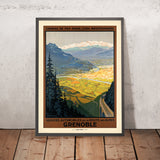 Grenoble-Reiseposter: Services automobiles de la route des Alpes von Roger Broders, 1920er Jahre 