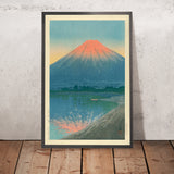 Amanecer en el Monte Fuji en el Lago Yamanaka por Hasui Kawase, 1935 
