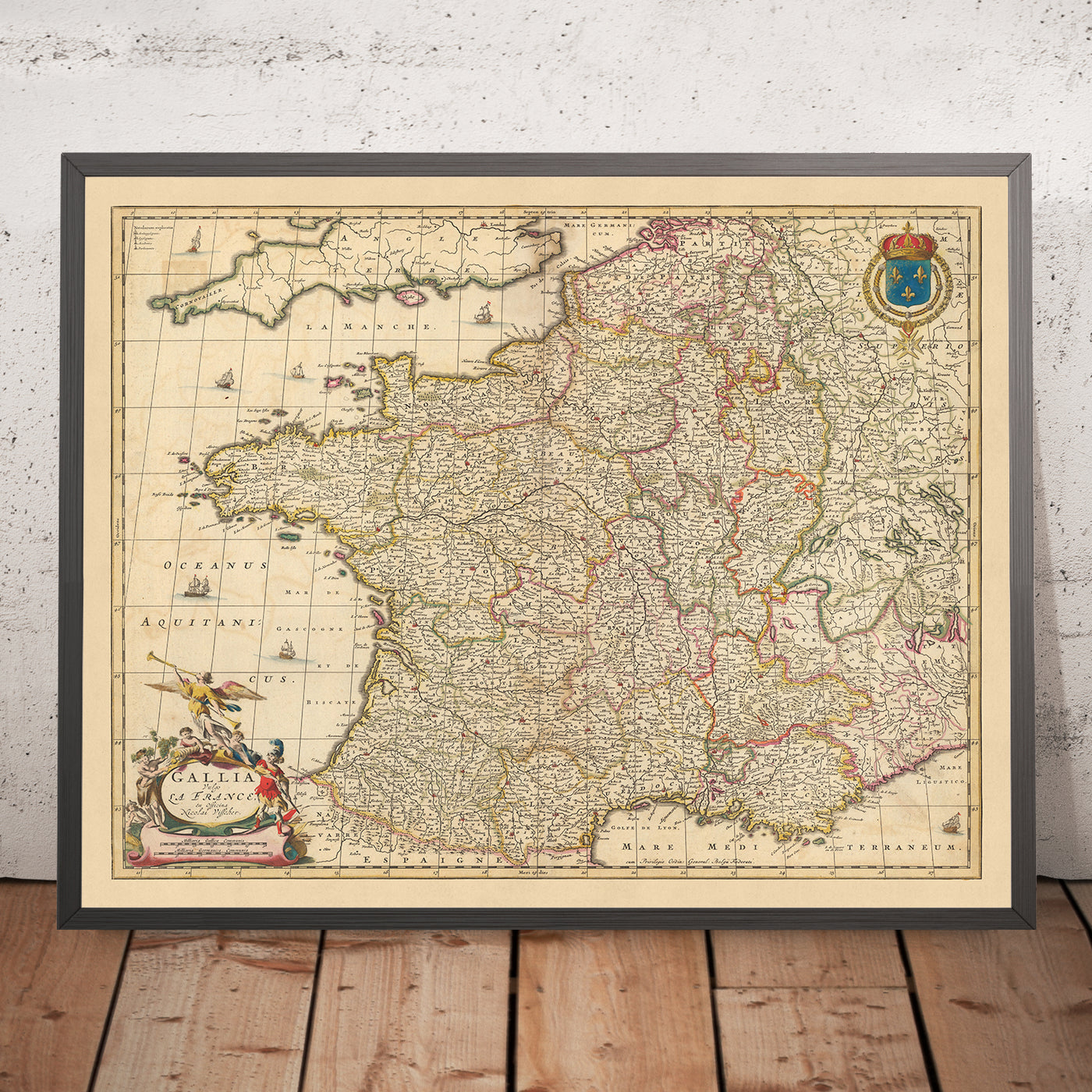 Mapa antiguo de Francia: 'Gallia Vulgo' de Visscher, 1690: París, Bruselas, provincias y regiones de Francia, Riviera Francesa