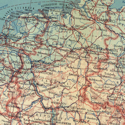 Mapa del Viejo Mundo de Europa Occidental realizado por el Servicio de Topografía del Ejército Polaco, 1967: Mapa político y físico detallado, cubre desde las Islas Británicas hasta Rumania, incluye rutas de navegación